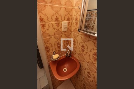 Apartamento à venda com 100m², 3 quartos e sem vaga Apartamento à venda com 100m², 3 quartos e sem vagaBanheiro de Serviço