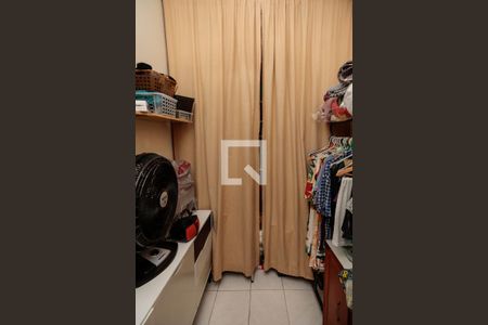 Apartamento à venda com 100m², 3 quartos e sem vaga Apartamento à venda com 100m², 3 quartos e sem vagaQuarto de Serviço
