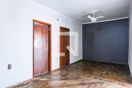 Sala de casa à venda com 4 quartos, 120m² em Jardim Itu, Porto Alegre