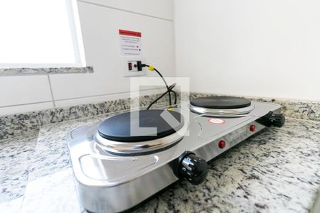 Cozinha - Cooktop de apartamento para alugar com 1 quarto, 28m² em Chácara Seis de Outubro, São Paulo