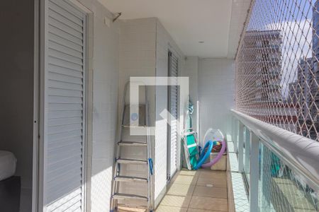 Apartamento para alugar com 71m², 2 quartos e 1 vagaVaranda
