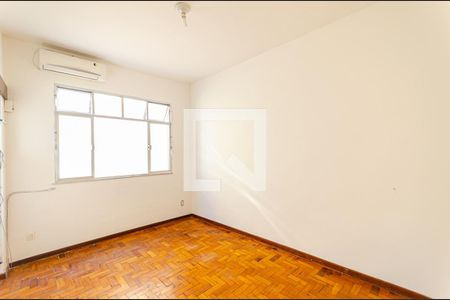 Sala de apartamento à venda com 2 quartos, 60m² em São Francisco, Niterói