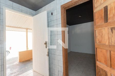 Casa à venda com 60m², 5 quartos e 3 vagas Casa à venda com 60m², 5 quartos e 3 vagasCozinha auxiliar