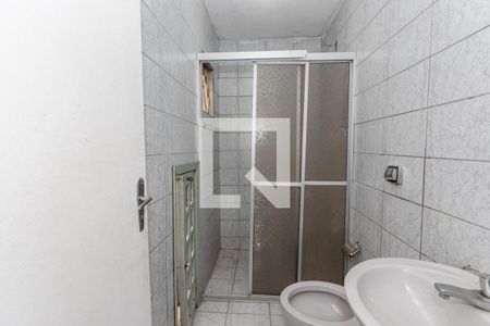 Casa à venda com 60m², 5 quartos e 3 vagas Casa à venda com 60m², 5 quartos e 3 vagasBanheiro