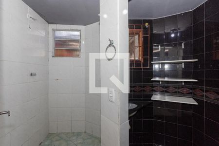 Casa à venda com 60m², 5 quartos e 3 vagas Casa à venda com 60m², 5 quartos e 3 vagasSuite