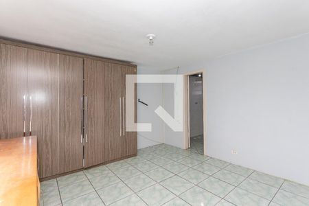 Casa à venda com 60m², 5 quartos e 3 vagas Casa à venda com 60m², 5 quartos e 3 vagasSuite