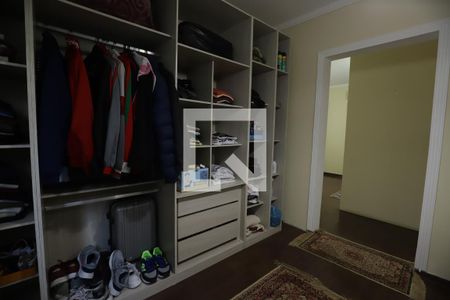 Casa para alugar com 300m², 4 quartos e 5 vagasCloset da suíte 1