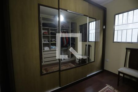 Casa para alugar com 300m², 4 quartos e 5 vagasCloset da suíte 1