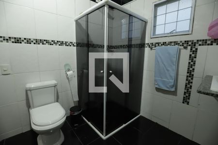 Casa para alugar com 300m², 4 quartos e 5 vagasBanheiro da Suíte 1