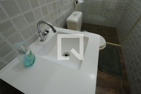 Casa para alugar com 300m², 4 quartos e 5 vagasBanheiro 3