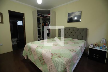 Casa para alugar com 300m², 4 quartos e 5 vagasSuíte 1