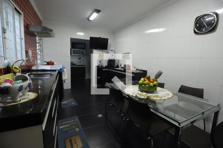 Casa para alugar com 300m², 4 quartos e 5 vagasCozinha