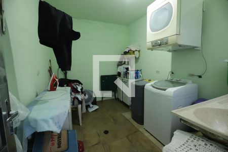 Casa para alugar com 300m², 4 quartos e 5 vagasLavanderia