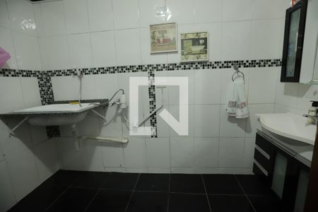 Casa para alugar com 300m², 4 quartos e 5 vagasBanheiro da Suíte 1