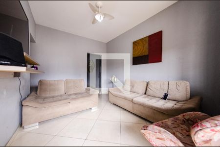 Sala de casa à venda com 3 quartos, 100m² em Vista Alegre, Belo Horizonte
