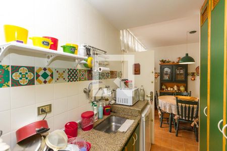 Casa à venda com 180m², 3 quartos e 2 vagasCozinha