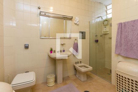 Casa à venda com 180m², 3 quartos e 2 vagasBanheiro 1