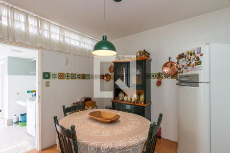 Casa à venda com 180m², 3 quartos e 2 vagasCozinha