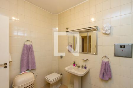 Casa à venda com 180m², 3 quartos e 2 vagasBanheiro 1