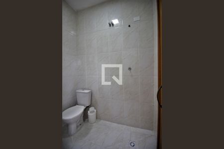 Banheiro de casa para alugar com 1 quarto, 48m² em Jardim Kuabara, Taboão da Serra