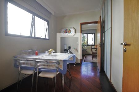 Apartamento à venda com 225m², 4 quartos e 3 vagasCopa