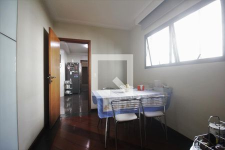 Apartamento à venda com 225m², 4 quartos e 3 vagasCopa