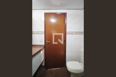 Apartamento à venda com 225m², 4 quartos e 3 vagasBanheiro