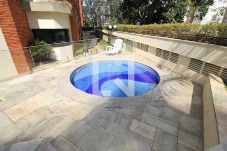 Apartamento à venda com 225m², 4 quartos e 3 vagasÁrea comum - Piscina