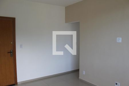 Sala de apartamento para alugar com 2 quartos, 62m² em Alcantara, São Gonçalo