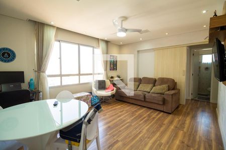 Sala de apartamento à venda com 2 quartos, 68m² em Vila Brasílio Machado, São Paulo