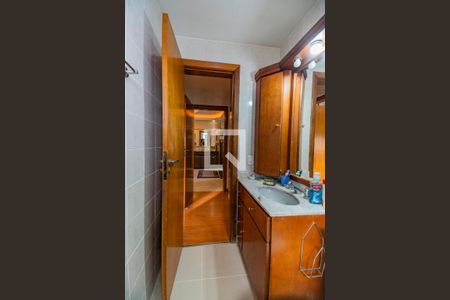 Apartamento à venda com 157m², 3 quartos e 2 vagasBanheiro 1