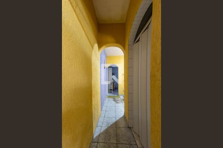 corredor de casa à venda com 5 quartos, 180m² em Vila Tolstoi, São Paulo