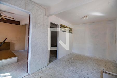 Sala 2 de casa à venda com 7 quartos, 150m² em Morro Santana, Porto Alegre