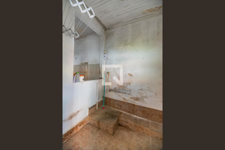 Casa à venda com 150m², 7 quartos e 3 vagasBanheiro 2