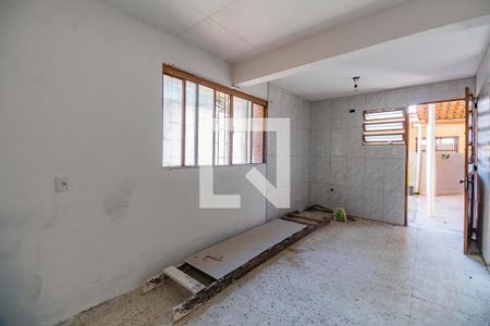 Sala 2 de casa à venda com 7 quartos, 150m² em Morro Santana, Porto Alegre