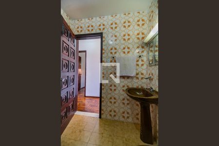 Casa à venda com 150m², 7 quartos e 3 vagasBanheiro 1