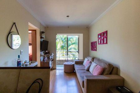 Sala de apartamento para alugar com 2 quartos, 48m² em Jardim Sabiá, Cotia