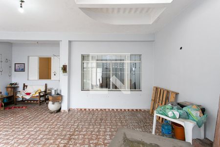 Garagem de casa à venda com 2 quartos, 144m² em Vila Bertioga, São Paulo