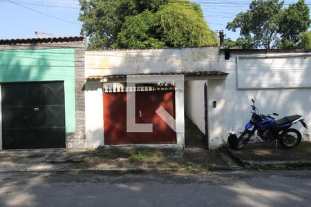 Casa para alugar com 300m², 3 quartos e 5 vagasFachada