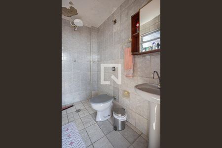 Casa à venda com 255m², 4 quartos e 2 vagasBanheiro 2