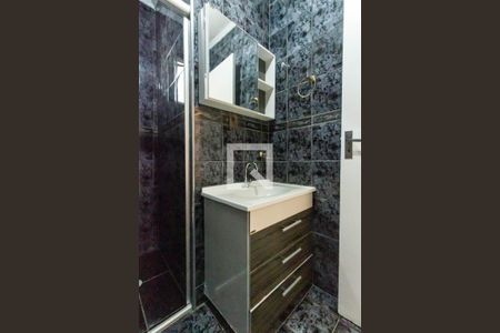 Casa à venda com 200m², 3 quartos e 2 vagasBanheiro 3