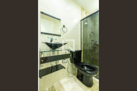 Casa à venda com 200m², 3 quartos e 2 vagasBanheiro 2