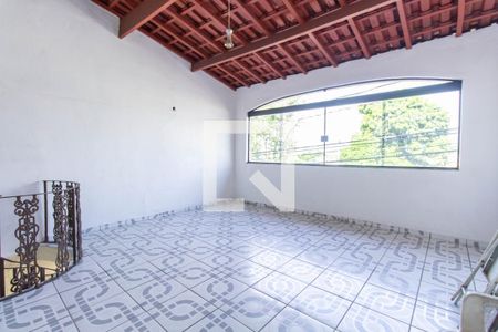 Casa à venda com 200m², 3 quartos e 2 vagasVaranda