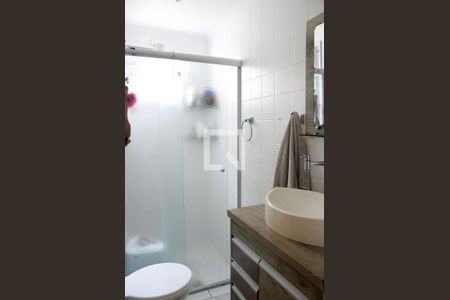 Apartamento à venda com 48m², 2 quartos e 1 vaga Apartamento à venda com 48m², 2 quartos e 1 vagaBanheiro