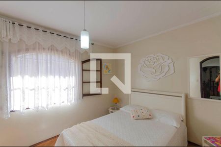 Quarto 1 de casa à venda com 3 quartos, 240m² em Vila Salete, São Paulo