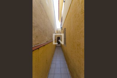 Casa à venda com 240m², 3 quartos e 2 vagasCorredor Lateral