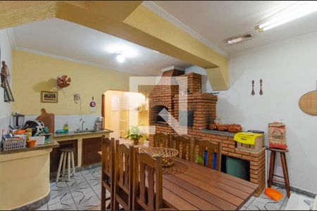 Casa à venda com 240m², 3 quartos e 2 vagasÁrea Gourmet