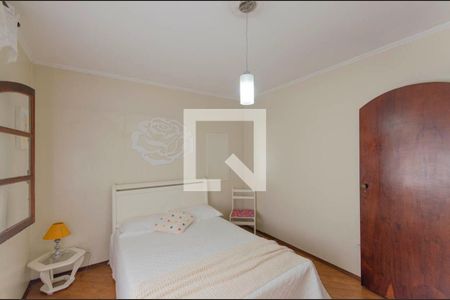 Casa à venda com 240m², 3 quartos e 2 vagasQuarto 1