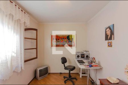 Casa à venda com 240m², 3 quartos e 2 vagasQuarto 2