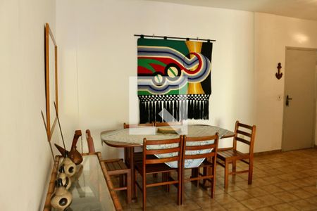 Sala de apartamento para alugar com 2 quartos, 85m² em Jardim Três Marias, Guarujá